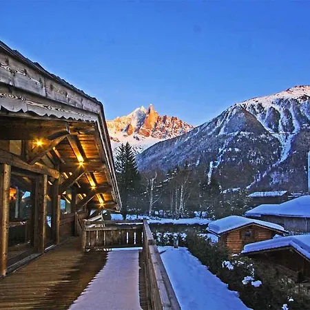 Les Praz - Year Chamonix