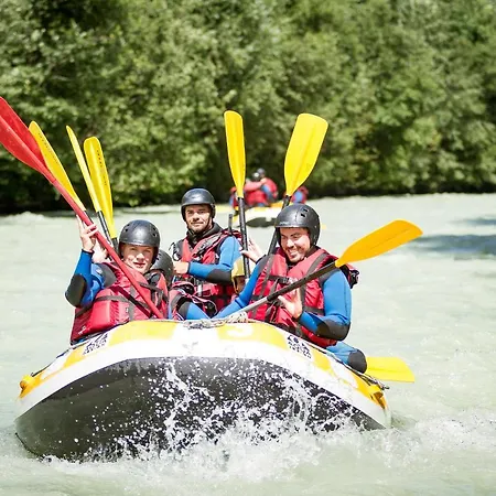 シャレー Les Praz - Year